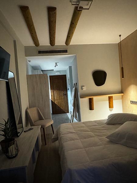 standard room carousel 8